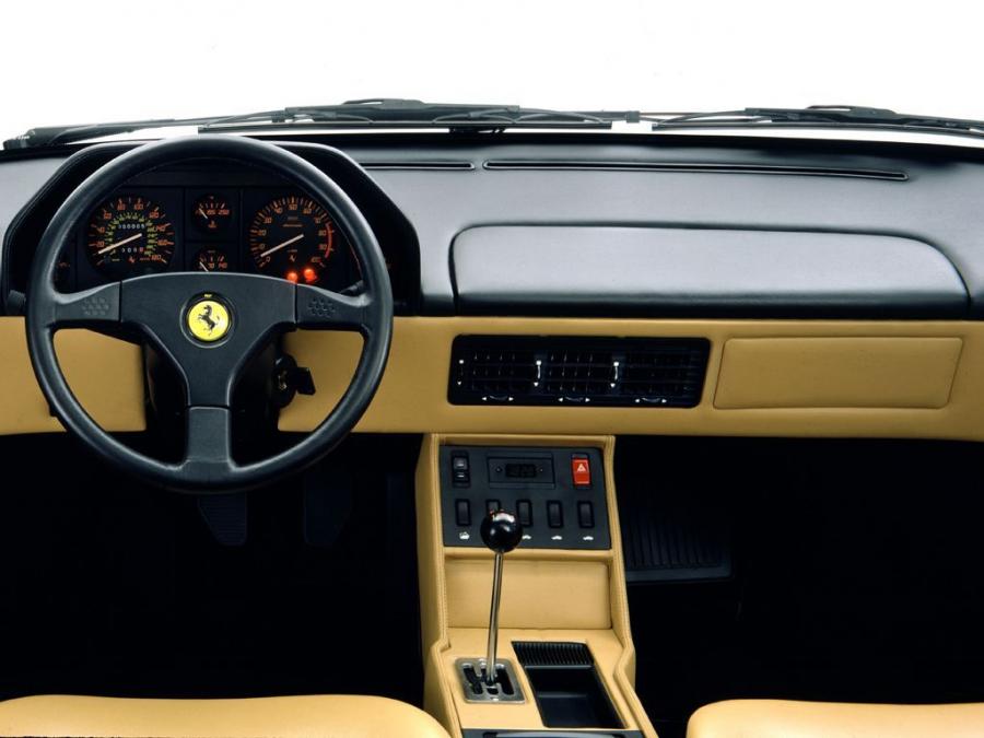  Ferrari Mondial T Cabriolet 1989 года  (фото 12 из 24)